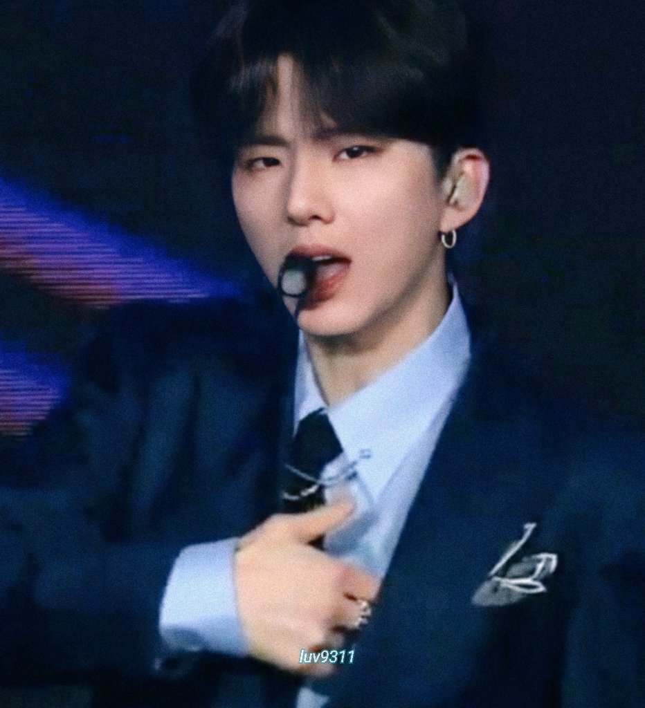 luv9311's tweet photo. 드라마라마 기현
2017                                 2021 https://t.co/Mzxx8fHUXK