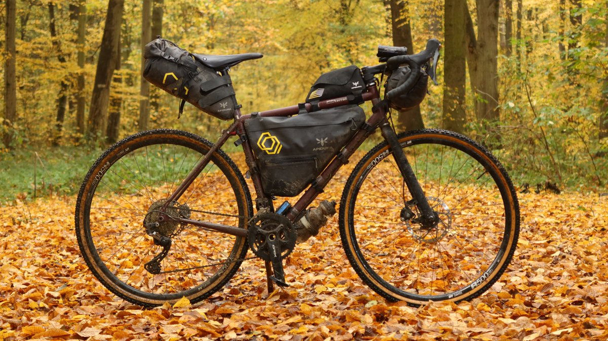 reizkultur's tweet image. Thanks to @apidura for featuring my new film on their journal: apidura.com/journal/grenze… If you're interested in bike &amp;amp; equipment I used for #cycling the Iron Curtain Gravel Trail, film kit included, this short video details my choices: youtu.be/f-Qk6CVwelg #gravel #bikepacking
