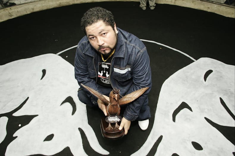 ¡Hasta siempre RAPPER ONE 🇵🇪! 

El día de hoy acaba de fallecer Rapper One, el primer campeón de la Red Bull Batalla de los Gallos en Perú y un pionero de la cultura hip hop en su país. 

Desde Info Freestyle nuestras condolencias a sus allegados y sus familiares.