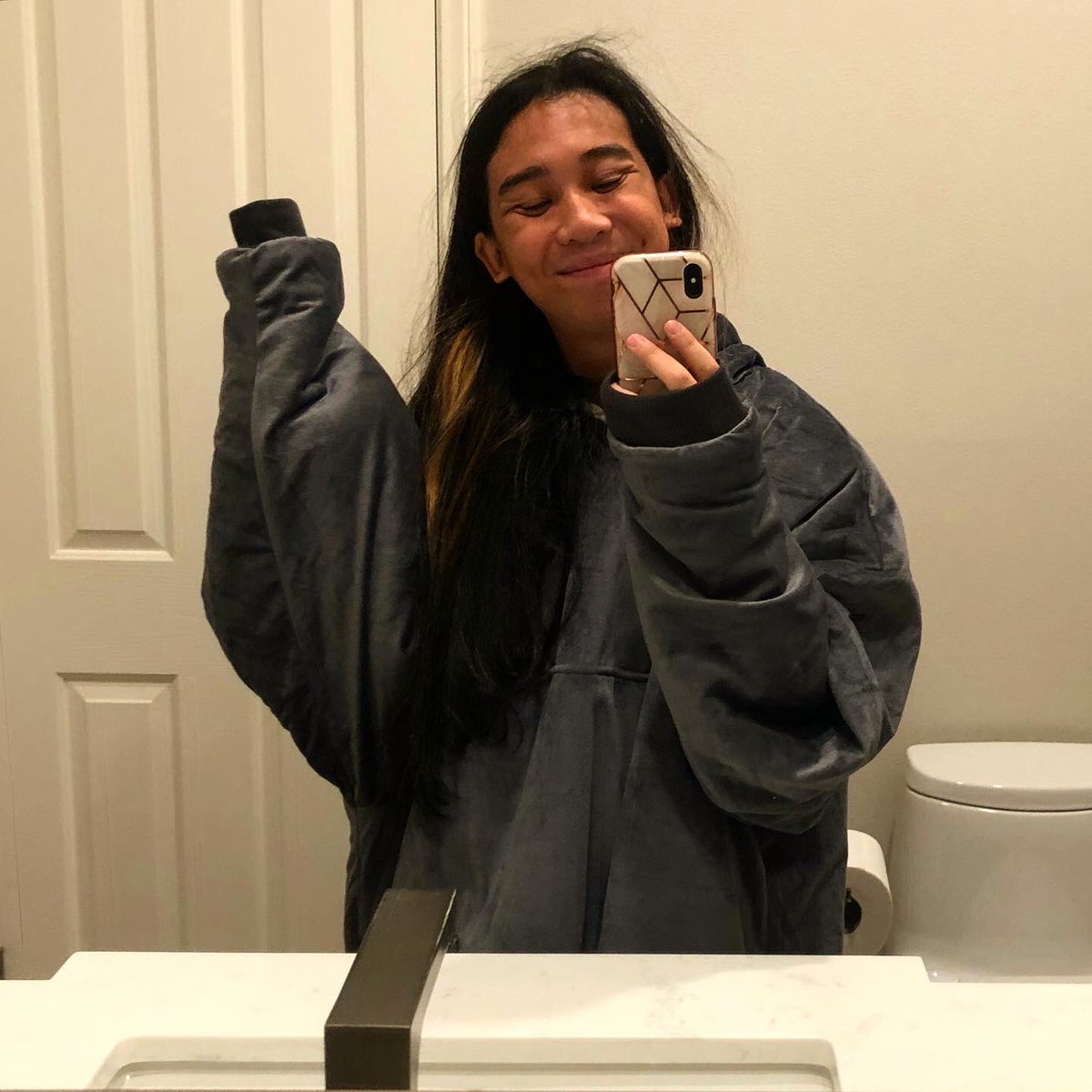 ploo deng tweet media