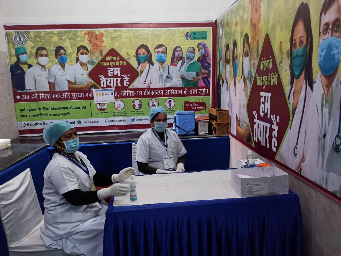 Jhimly2's tweet photo. Honb'le PM, #NarendraModi #Modiaddresses and inaugurates the largest #COVID19 #vaccination drive today and appreciates efforts of scientists, researchers, ministry of health and state governments. Reiterates safety, efficacy, two dosage of the #vaccine @sidbshrestha https://t.co/v7OPZvZiOz