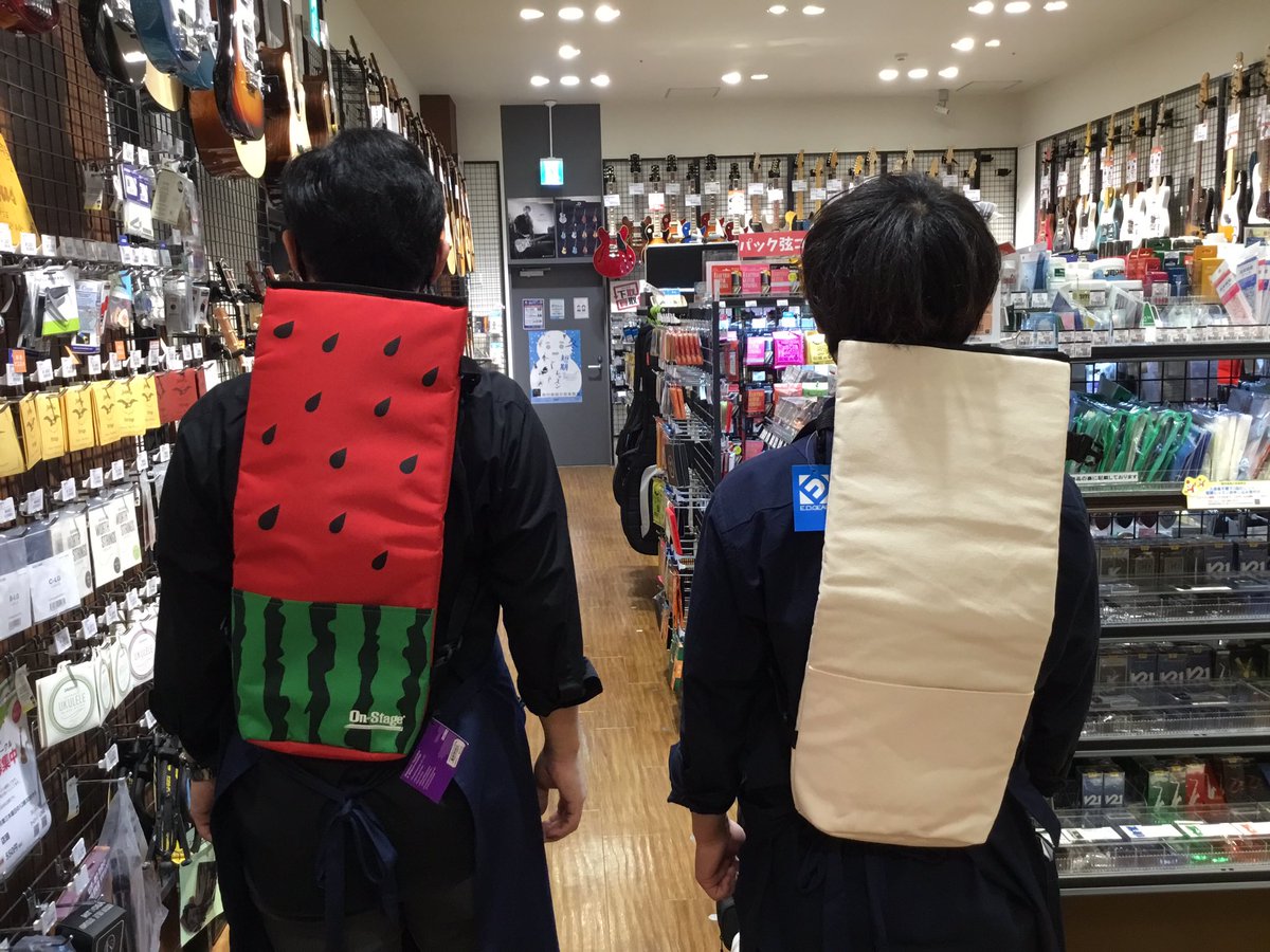 shima_ka2ragawa's tweet photo. Casioのキーボード、SA-46 SA-76
を入れるケースが無いとお困りのあなた!
実はウクレレ用のケースがベストサイズ&背負えて便利!!
SA-46,76をご検討中の方は是非ご一緒に!!
#casio #SA76 #SA46 https://t.co/2nJNcAF13J