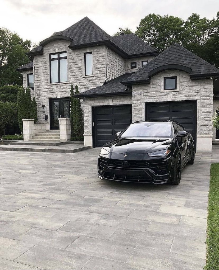 MaMtshali___'s tweet photo. Interior and exterior design porn

(A THREAD) https://t.co/V9OCCLcWRz