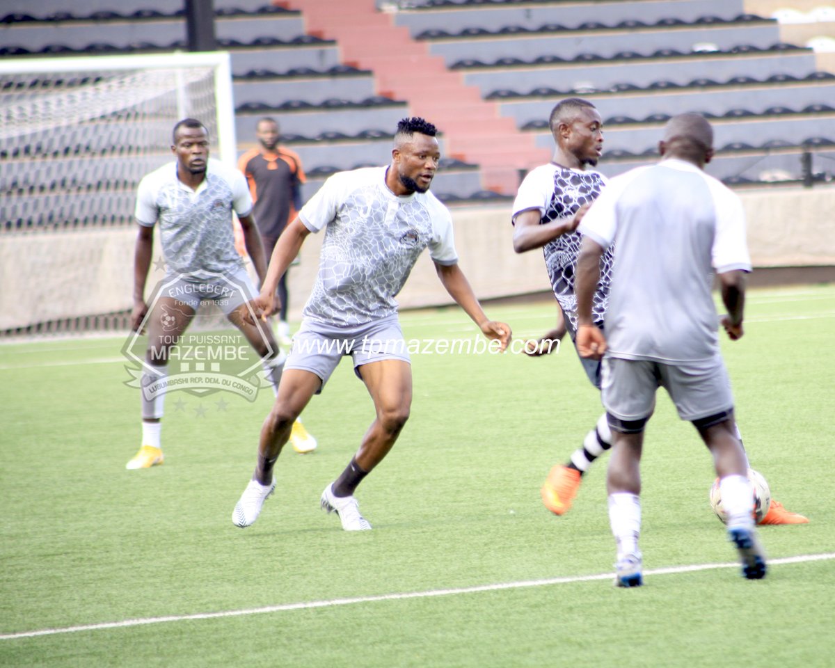 TPMazembe's tweet photo. 16 janvier 2021
VICTOIRE EN AMICAL CE VENDREDI
Le TPM a bouclé sa 1ère semaine de préparation par un match de fixation au @TBadiangwenas. Face aux jeunes de #ECOFOOT @moise_katumbi &amp; ceux du FC Corbeaux, l'équipe a montré de l'envie en maîtrisant son sujet
https://t.co/iEkPy9ksby https://t.co/zMJbDcHXgI