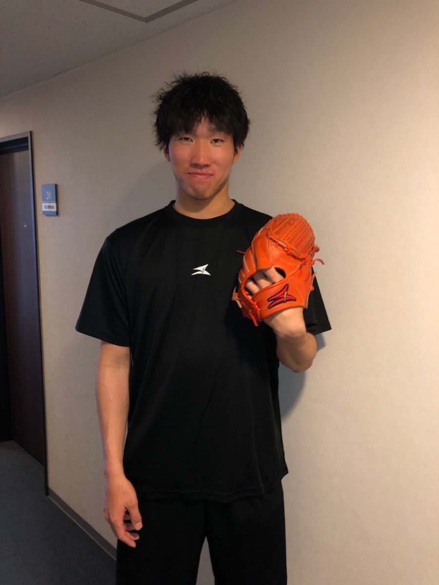 kot0526's tweet photo. 2021シーズンより野球グローブメーカーのSAEKIさんとパートナーシップ契約を結ばせ���頂きました！
高校時代にSAEKIユーザーであったこともあり、今シーズン使用させていただく運びとなりました！
@SAEKI_staff_  
#SAEKI  #オーダーグローブ  #グローブ https://t.co/QOBJIZEIXI