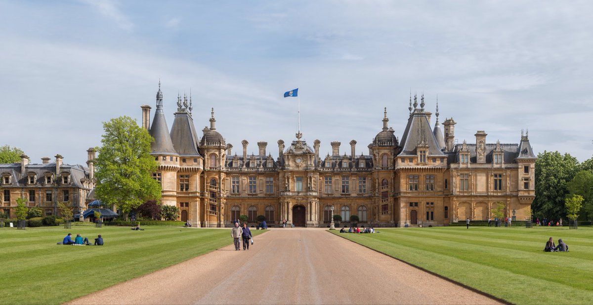 Our humble chapel sits on the edge of the estate of one of the country’s most flamboyant châteaus, Waddesdon Manor. Its whitewashed walls and simple pews are often overlooked by those seeking richer pleasures deeper within the estate.5/: Waddesdon Manor, Diliff, CC BY-SA 3.0