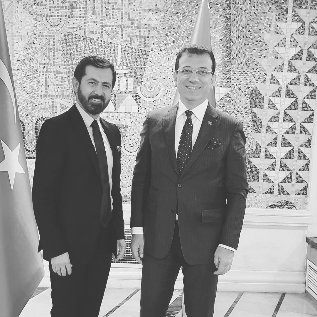 Baslıyoruz.. Konuğumuz <a href="/ekrem_imamoglu/">Ekrem İmamoğlu</a>

Konumuz Nazım Hikmet ve dünya kültür sanat kenti İstanbul.. 

Haydi soru ve görüşlerinizi bekliyoruz.. 
<a href="/halktvcomtr/">Halk TV</a> pic.x.com/aArq3CfT9E