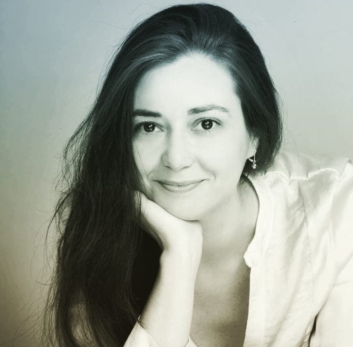 Radio10's tweet image. #Despiertos La periodista @SolFalbo  en diálogo con Sergio  Marino repasando la agenda de propuestas culturales para el fin de semana. Más información en actualidadartistica.com.ar