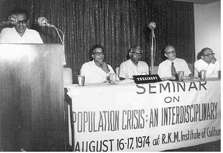 Dr. Subhash was the son of a doctor and studied at the National Medical College in Kolkata after completing his schooling. Fascinated by innovations in gynaecological surgery from his early days as a medical student, he completed his PhD in reproductive physiology +