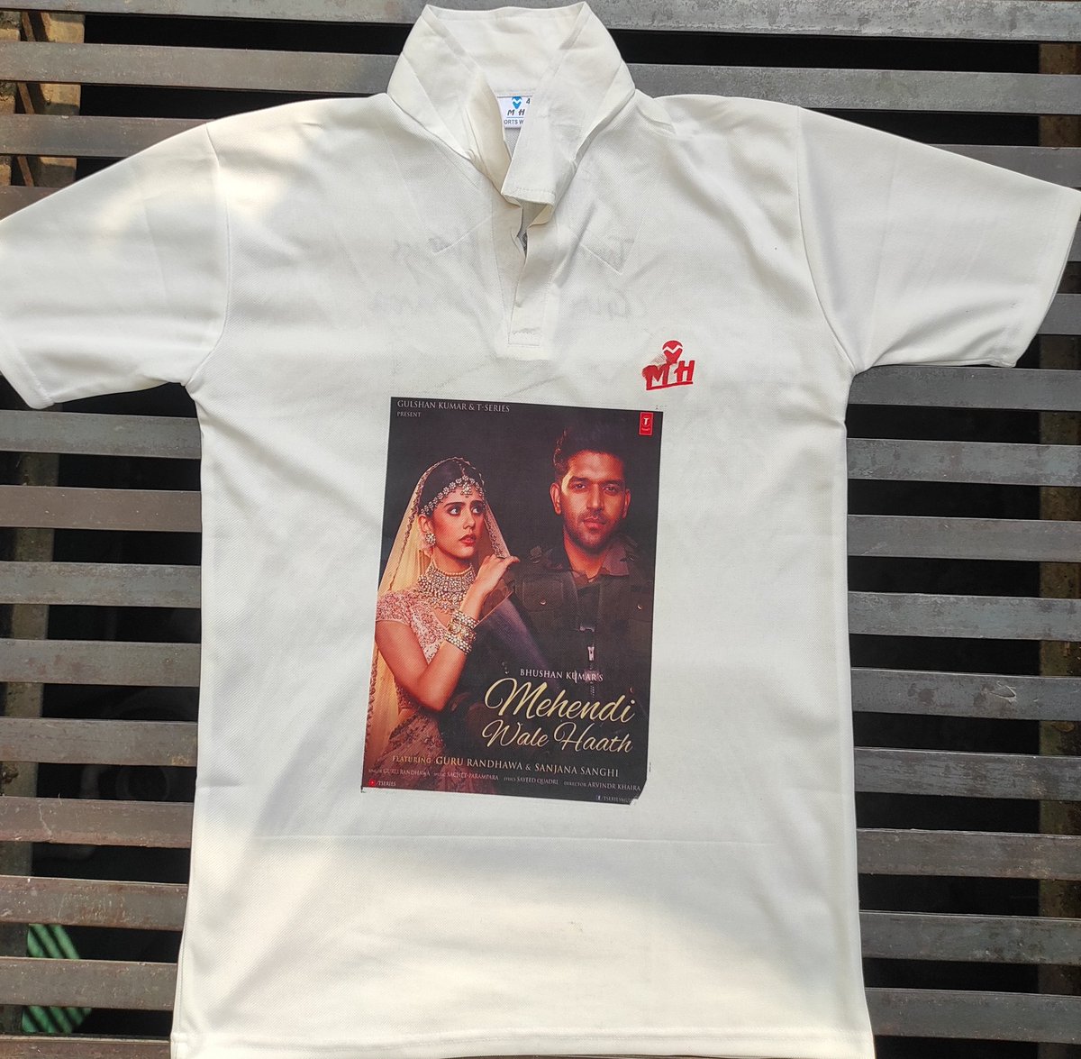 ShivanshuTomar_'s tweet photo. if you like #MehendiWaleHaath Song
Retweet this #MehendiWaleHaath T-shirt 🙏❤️ 
@GuruOfficial @sanjanasanghi96 https://t.co/m0On2T4JWb