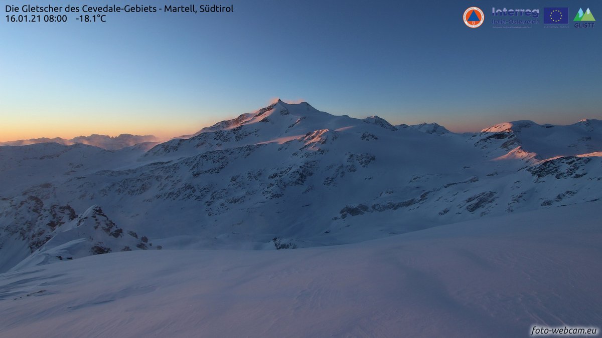 GuentherGeier's tweet photo. Abseits vom Ahrntal gibt es heute strahlenden Sonnenschein. Auf den Bergen ist es aber windig und kalt, zudem herrscht verbreitet eine gefährliche Lawinensituation: https://t.co/cCNKnxK6uF https://t.co/CCp2xHJvRl