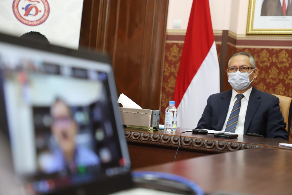 kbrimoskow's tweet photo. Indonesia dan Rusia Tingkatkan Kemitraan Hadapi Tantangan Ketidakpastian Global.

https://t.co/PNHpaUjxxE

#KBRIMoskow
#IndonesiainRussia
#IndonesianWay
#IniDiplomasi 
#DemiNKRI
#RintisKemajuan
@Kemlu_RI https://t.co/l8qbguF7Zd