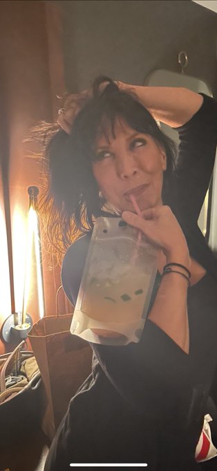 4 pic. Its a Friday... margarita juice bags to go??? SURE!!! 😆🥳😆 https://t.co/RjlwhJ3CXd