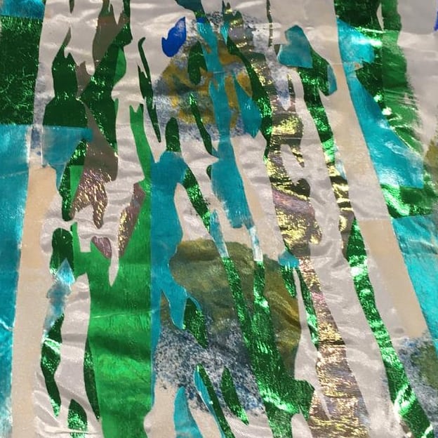 ArtCarousel's tweet photo. Ever creative, experimental and inventive, Julieta has been layering foil onto synthetic satin that she has printed with disperse dyes to create texture and contrast.
#foil #transferdyes #dispersedyes #shiny #metallic #layers #texture https://t.co/lSmwVmU3hO