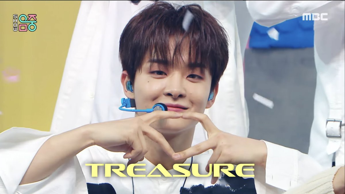 everlight0807's tweet photo. [VIDEO] 210116 #TREASURE performing MY TREASURE on Show! Music Core 💎✨

🎥 (full): https://t.co/2w4qsLAGzB

#트레저 #TREASURE
@treasuremembers @Treasure_ROTY https://t.co/uePsWBp5BW