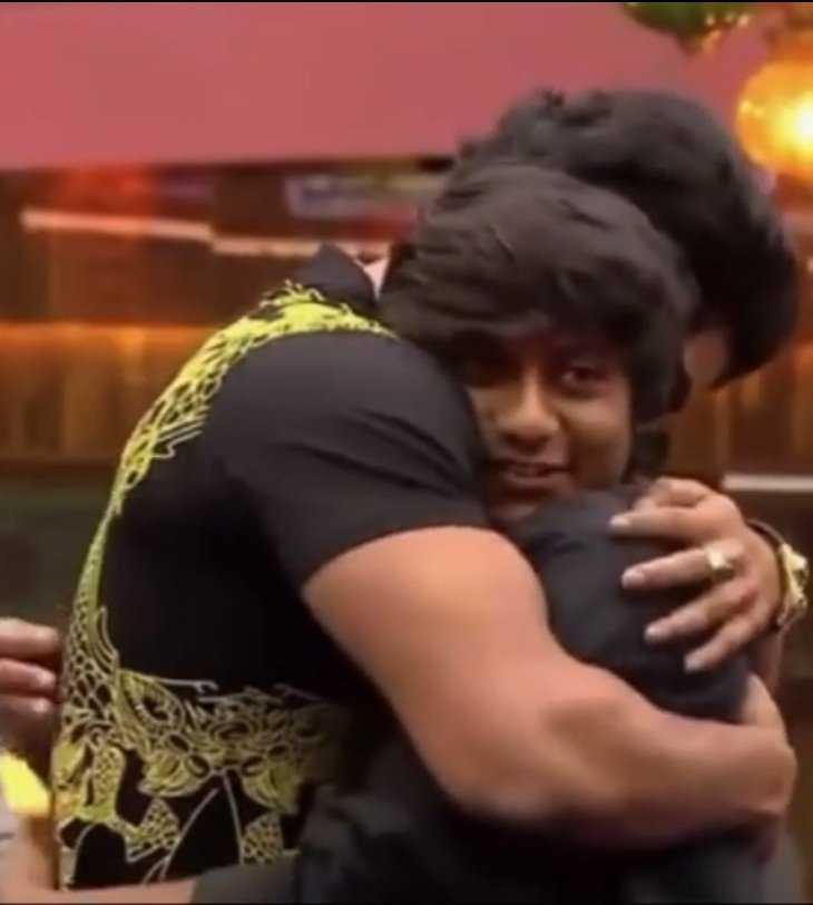  #BalajiMurugaDoss with  #AajeedhAnother pure & beautiful bond. He loved you like a brother, always looking out for you. He always only wanted the best for you. Thank you Aju for always understanding him & for being with him throughout. You were as kind to him as he was to you.