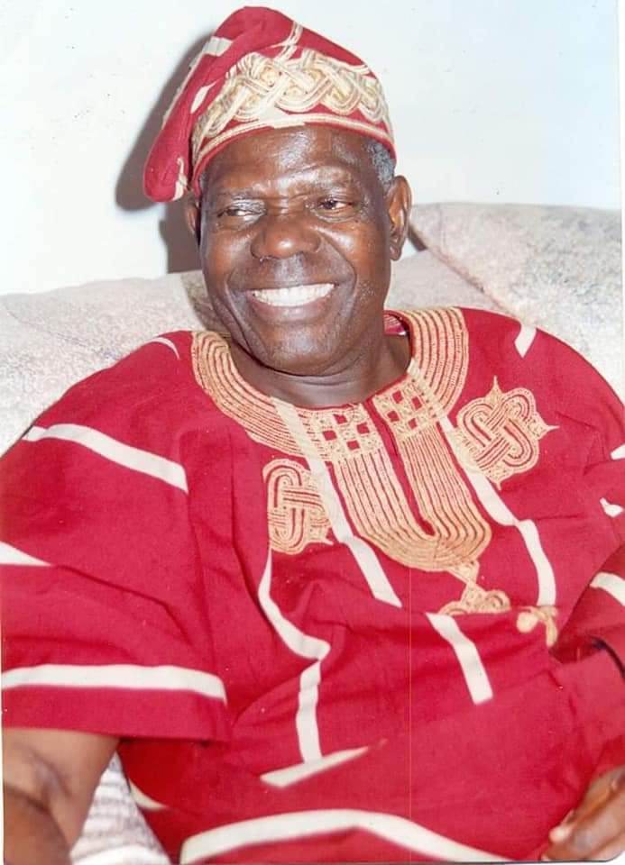 RAI20233's tweet photo. On behalf of Dr Richard Idowu  and the entire #RAIGLOBAL team,we felicitate with our Father ,Baba Bisi Akande as today marks 82nd birthday.
Congratulations our Baba awon omo Kekeke https://t.co/QBG0UhMQFy