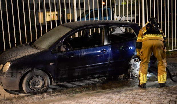 Schade aan auto bij brand aan de Kleine Krogt - ..