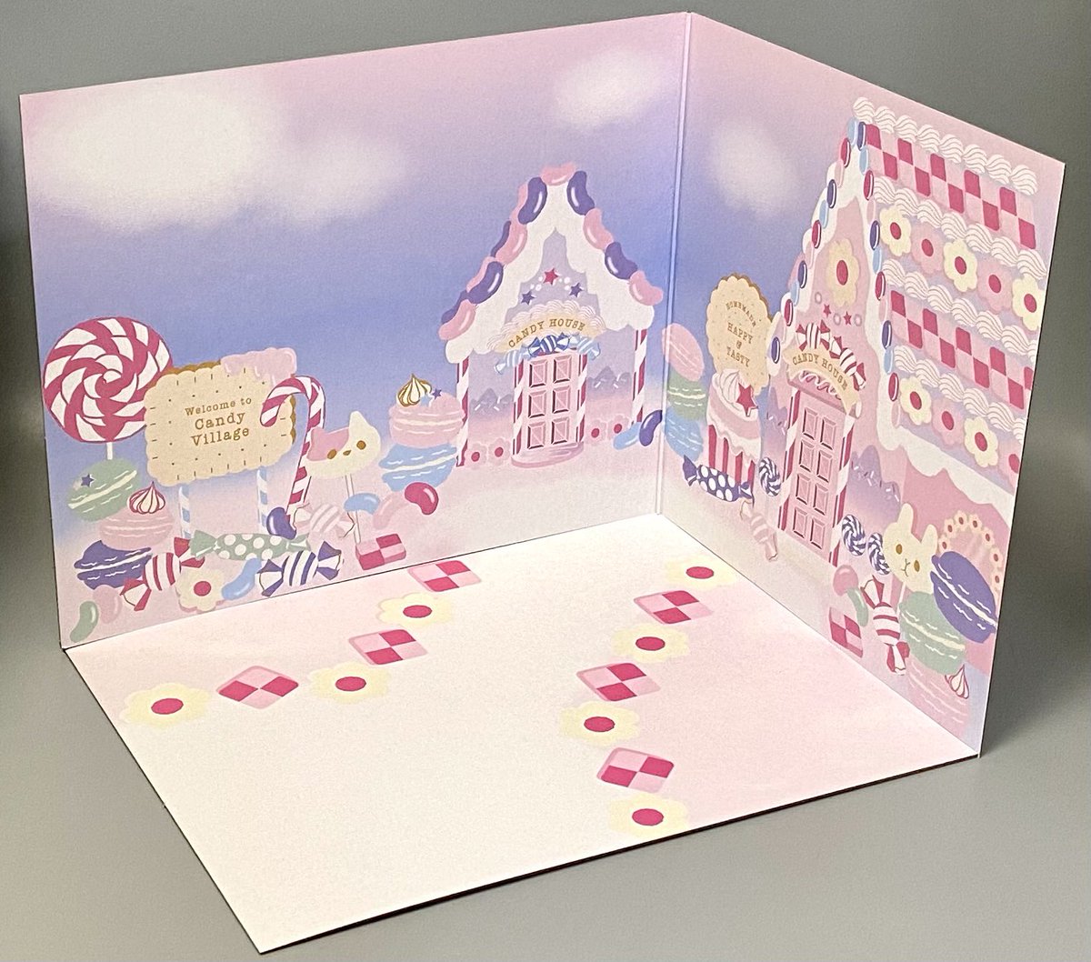 10好き はねがる 郷愁揚陸型 キャンドゥの背景 ボードに新作が出てました バレンタインに合わせたのか スイーツ シリーズが2種です こちらは お菓子の家 ケーキ屋 キャンドゥ 背景ボード 10好き はねがる 郷愁揚陸型 キャンドゥの背景 ボードに新作が出てました バレンタインに合わせたのか スイーツ シリーズが2種です こちらは お菓子の家 ケーキ屋 キャンドゥ 背景ボード
