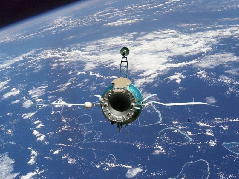 engineers_feed's tweet photo. On Jan 16, 1969 – Soviet spacecraft Soyuz 4 and Soyuz 5 perform the first-ever docking of manned spacecraft in orbit, the first-ever transfer of crew from one space vehicle to another, and the only time such a transfer was accomplished with a space walk. https://t.co/0f5RXFb8Xs