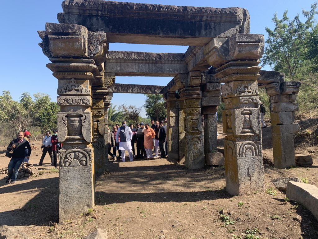 prahladspatel's tweet photo. त्रिपुरी जबलपुर मध्यप्रदेश की @ASIGoI की दूसरी साइट,उच्चतम संभावनाओं का क्षेत्र है @PMOIndia @JPNadda @incredibleindia @MinOfCultureGoI @tourismgoi @BJP4MP @BJP4India https://t.co/IqEtsvezXC