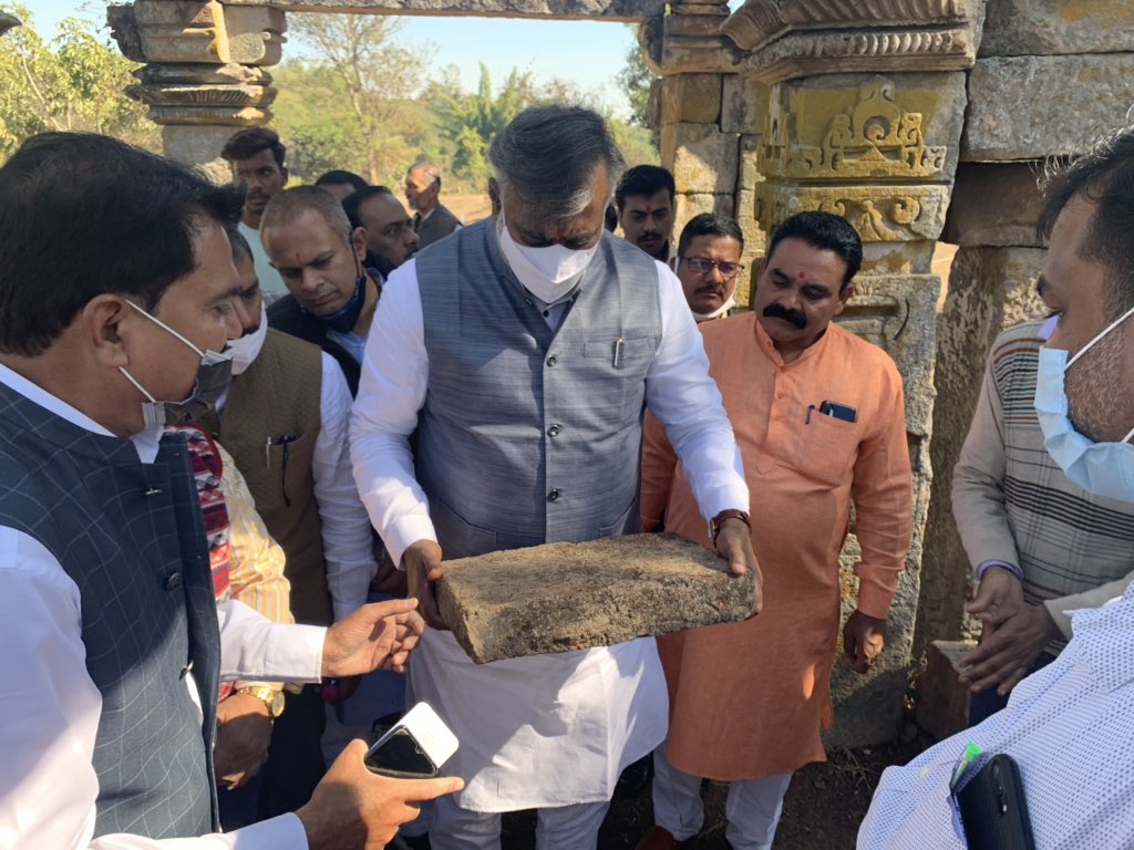 prahladspatel's tweet photo. त्रिपुरी जबलपुर मध्यप्रदेश की @ASIGoI की दूसरी साइट,उच्चतम संभावनाओं का क्षेत्र है @PMOIndia @JPNadda @incredibleindia @MinOfCultureGoI @tourismgoi @BJP4MP @BJP4India https://t.co/IqEtsvezXC