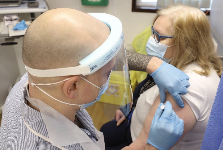 ESNEFT's tweet photo. It’s the #BigVaccsWeekend at #Ipswich &amp; #Colchester hospitals 🏥
As our #COVID19Vaccine programme hots up, we will give more vaccines today &amp; tomorrow than we ever have before. 
We are vaccinating our staff plus health &amp; care workers from ambulances, care homes, dentists &amp; more. https://t.co/VGK3K1skLw