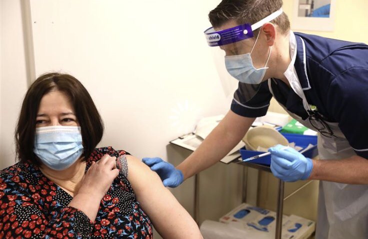 ESNEFT's tweet photo. It’s the #BigVaccsWeekend at #Ipswich &amp; #Colchester hospitals 🏥
As our #COVID19Vaccine programme hots up, we will give more vaccines today &amp; tomorrow than we ever have before. 
We are vaccinating our staff plus health &amp; care workers from ambulances, care homes, dentists &amp; more. https://t.co/VGK3K1skLw