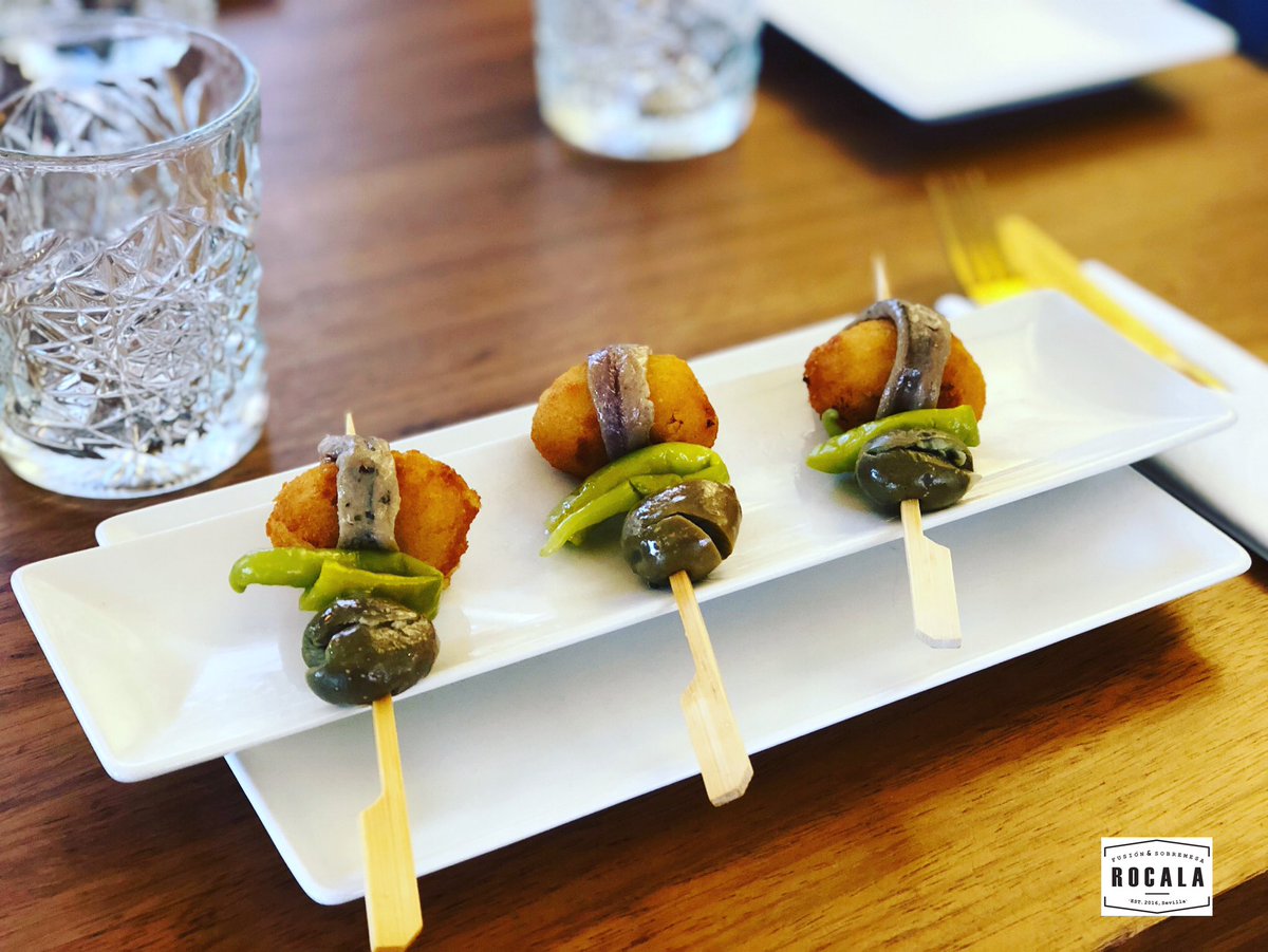 GrupoPDCLaRaza's tweet photo. Lo nuevo de #ROCALA viene pisando fuerte 🔝
Tenéis que probar las Croque Gildas una fusión visual y de #sabores que no te dejará indiferente!!! 😋😋😋
Reservas en https://t.co/TZgghMkya9 #restaurantesSevilla #comerenSevilla #sevillahoy #GrupoLaRaza https://t.co/cVj48EoJFn