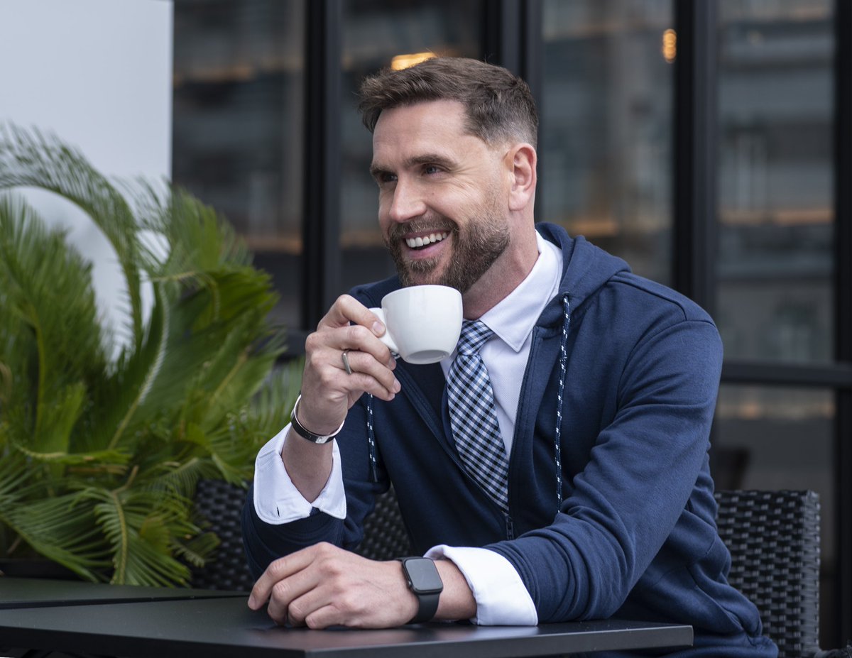 Sonreír... un ejercicio necesario en estos tiempos, aunque a veces sea difícil. Volverá, seguro que volverá mientras tanto sonriamos. Buen Finde para tod@s