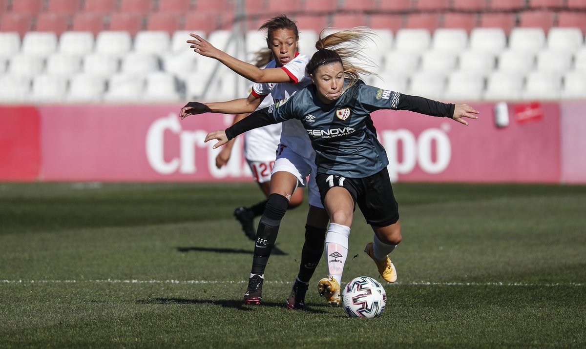 ZonaMixtacl's tweet photo. ¡Duelo de chilenas! 🇨🇱 En 0-0 terminó el encuentro entre el @SevillaFC_Fem y @RayoFemenino 

Las chilenas @chavitoro_20 del conjunto andaluz y @YanaraJudo con @Camila_Saez_4 por parte del equipo de Madrid entraron titulares.

La crónica 👉🏼 https://t.co/nb2LQjKYo6 https://t.co/dIZho0Jf2S