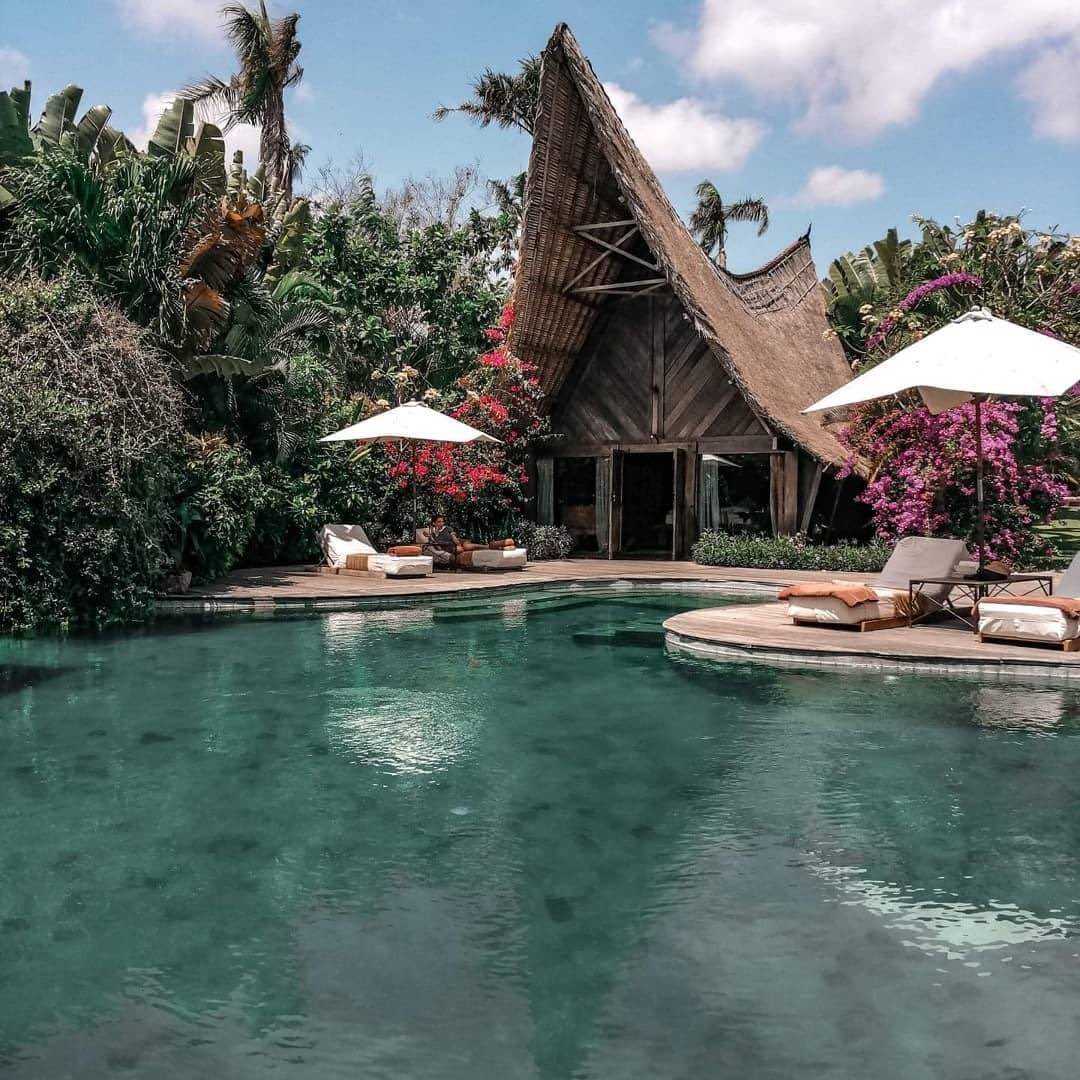 INTERIORPORN1's tweet photo. I love this resort in Bali 🥰 https://t.co/fqkGpE2NuX