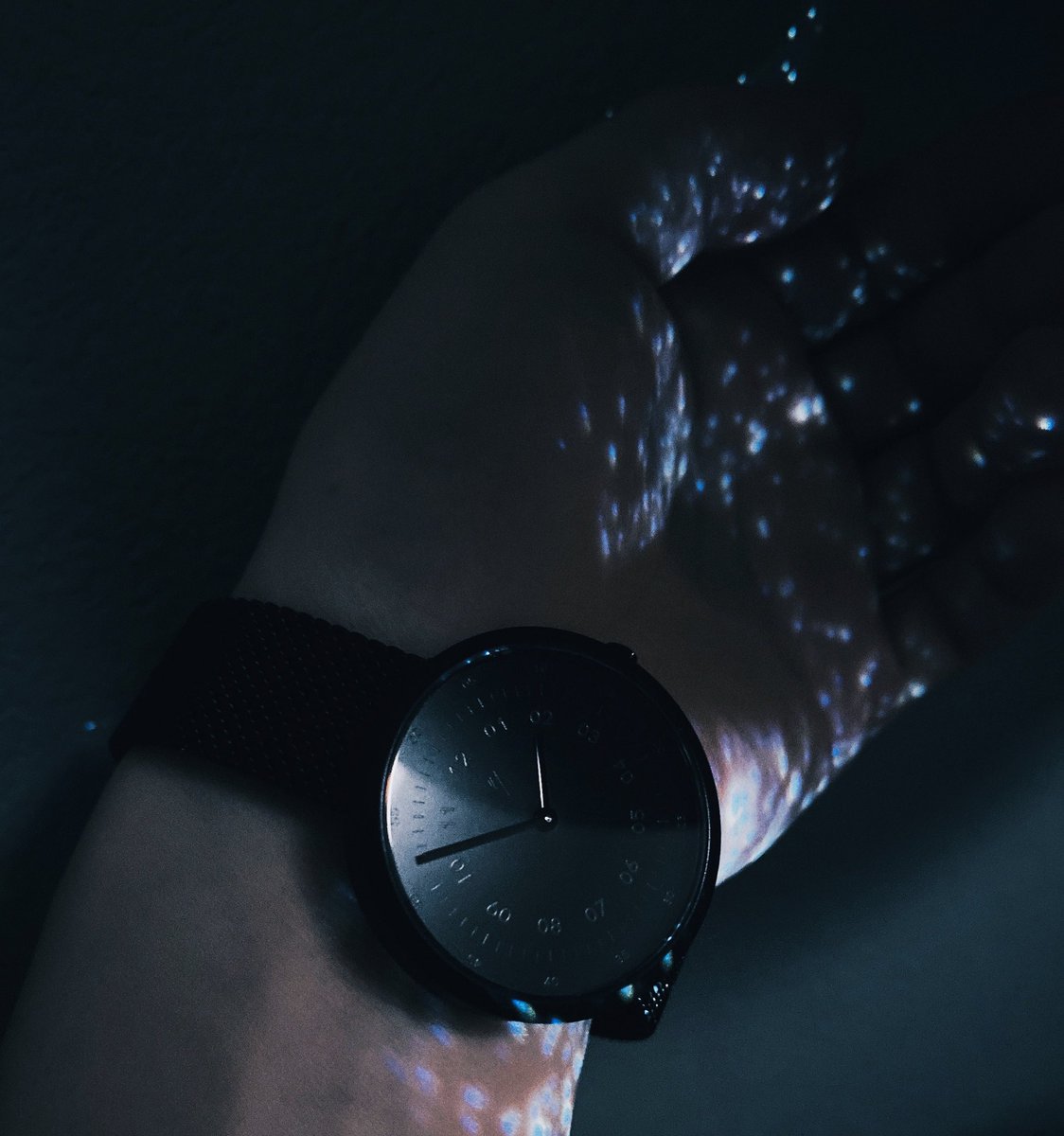 「?

#マベン #マベンウォッチズ #時計 #腕時計 #mavenwatches」|からんころんのイラスト