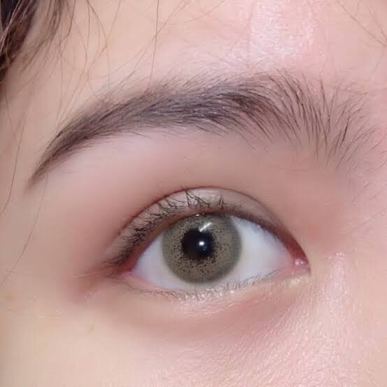 cherishbb25's tweet photo. คอนแทคเลนส์ sweety plus ลาย batis brown ค่าสายตา -5.00 สีสวยมากกกกก สายฝอสุดด ใส่แล้วนัวมากก ส��งต่อ 100รวมส่งค้า #sweetyplus #คอนแทคเลนส์ #คอนแทคเลนส์เกาหลี #ส่งต่อคสอ #batisbrown https://t.co/n3aGF55vDy