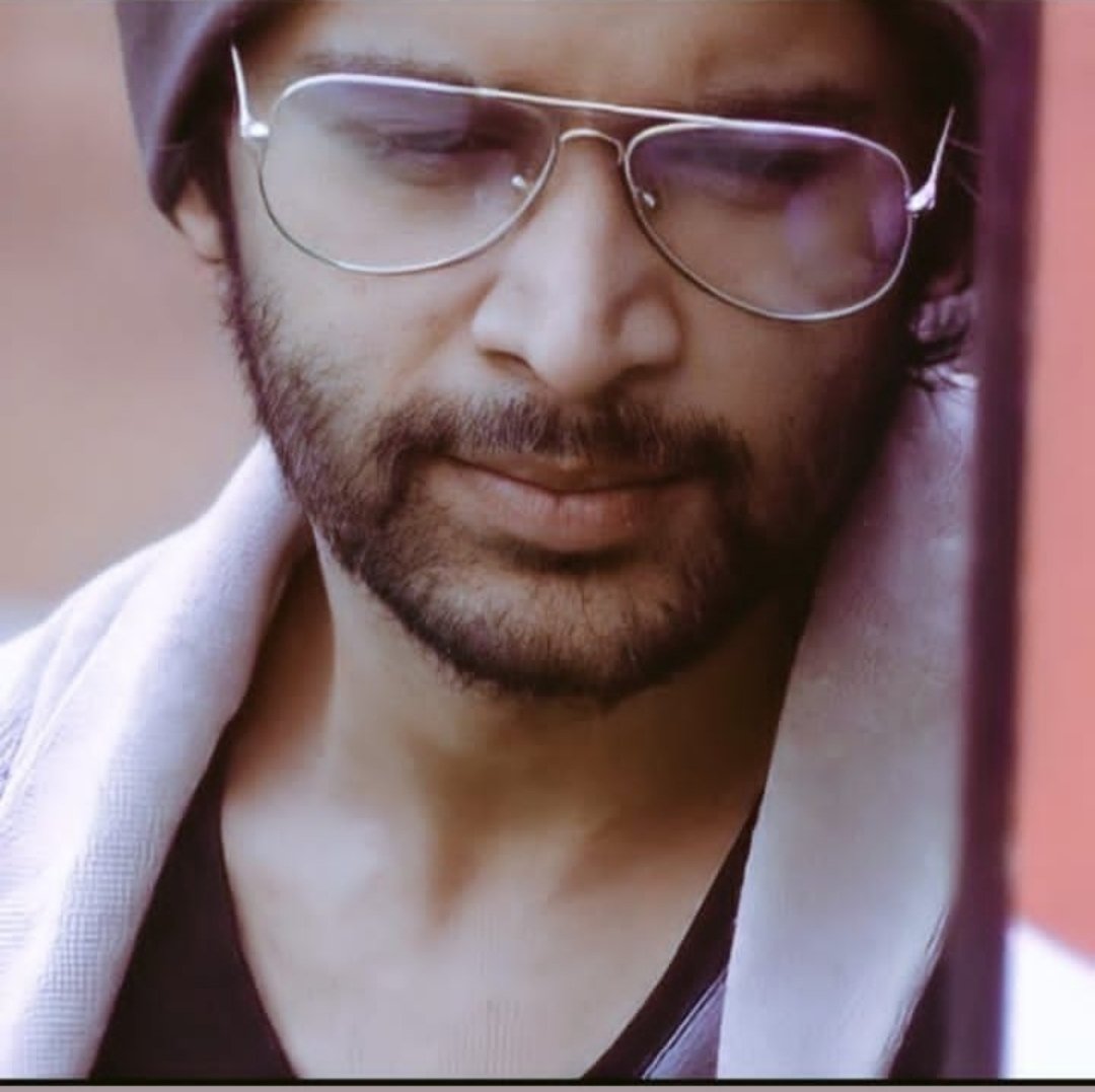 Harsha28352324's tweet photo. #TheRiseOfAbijeet #Abijeet #AbijeetRuledBiggBoss Oka BB contestant ki fan avachu istapachu kani for the first time oka BB contestant valla inspire ayam enno life lessons nerchukunam. Thanks for taking the best decision and inspired ur lifes too https://t.co/cXuGvqjE95