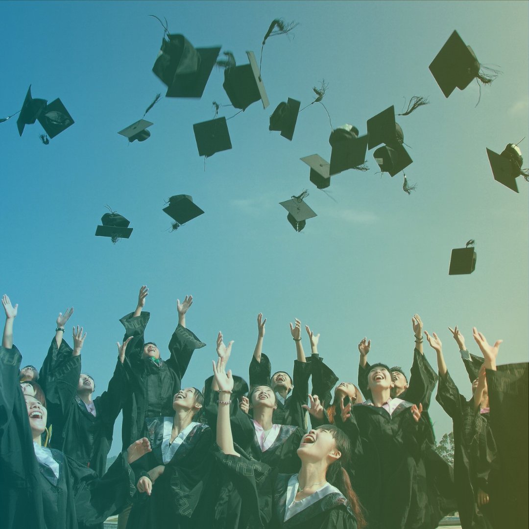 ApplicantLab's tweet image. Around this time of year, there is a lot of hand-wringing on GMAT Club from candidates anxious to know:

“What are my chances of acceptance to the MBA program of my choice?"

MBA message-board posts tend to focus too much on basic statistics... Learn more: bit.ly/2zWmsmG