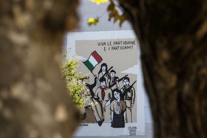 cgilnazionale's tweet photo. 🟥 UNIAMOCI PER SALVARE L’ITALIA

Associazioni, partiti, movimenti e sindacati si alleano perché "per sconfiggere la pandemia, ricostruire il Paese, promuovere una democrazia ampia e forte, urge l'impegno delle forze migliori della società"

👉 L’APPELLO https://t.co/0h8pT6RhtO https://t.co/15cuEf7HJ8