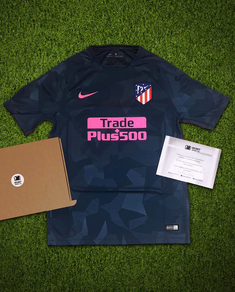 secretshirtco's tweet photo. If Jamie Vardy scores 1st against Southampton tonight, we’ll giveaway a https://t.co/QSIxfAIBSb box. 

To enter: 
1️⃣ Retweet this tweet
2️⃣ Follow the page

Good luck! https://t.co/eMuQC5dDyB