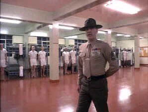 @azusagawa789854 ff外から失礼します。
フルメタルジャケットを思い出しましたww 