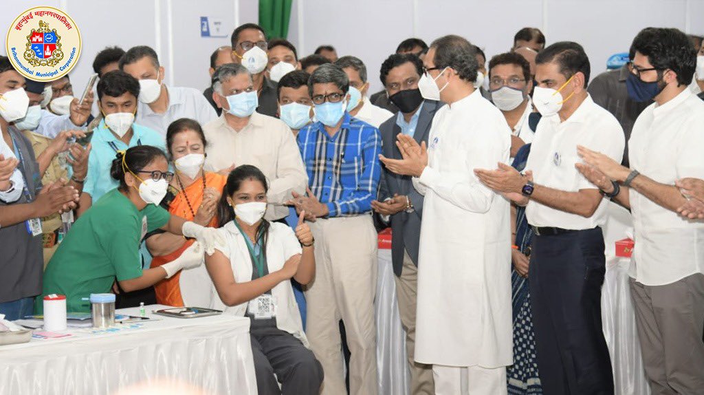 mybmc's tweet photo. Also present were Cabinet Minister @AUThackeray, @mayor_mumbai Kishori Kishor Pednekar, Dy. Mayor @AdvSuhasWadkar, MLA @zeeshan_iyc, Maharashtra Chief Sec Sanjay Kumar, Maharashtra Sec Gen Pradip Vyas, BMC Comm @IqbalSinghChah2, Addl Comm Suresh Kakani, Dy Comm Devidas Kshirsagar https://t.co/IdEn4zbiOQ