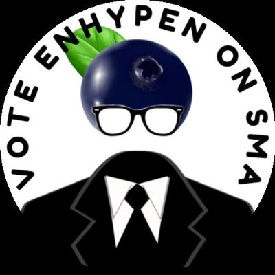 pshnfangs's tweet image. #NewProfilePic I don&apos;t understand a thing but yeah hello I&apos;m detective blueberry   #ENspy