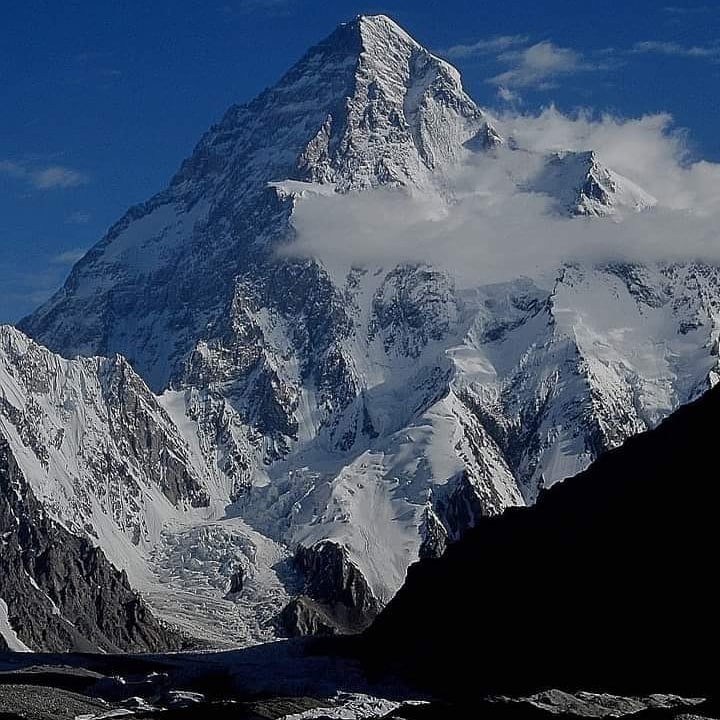 PakMountainNews's tweet photo. #K2WinterExpedition update

It's done almost
Nepalese 🇳🇵 Team planned to stop 10m below the summit, form a group ( all 10 climbers) and get the summit together!

- Dawa from Basecamp
#Karakoram #K2 #Nepalese https://t.co/VD6TKrZNil