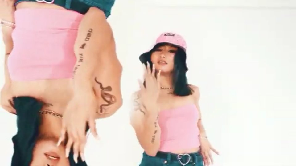 _angelughhh's tweet photo. THE QUEEN IS BACK WITH ANOTHER MASTERPIECE!!! 
I BELIEVE IN ZAE SUPREMACY✨ @zaetan_ 
#StreamZone
#ZONEMV_OUTNOW https://t.co/hHsy6gDqLG