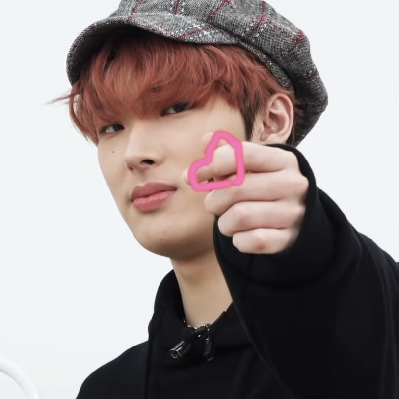ateezfolderr's tweet photo. " i'll be the person that you can find your comfort from, therefore i hope you can rely on me " - mingi (fansign) https://t.co/mKSbcd6b7b