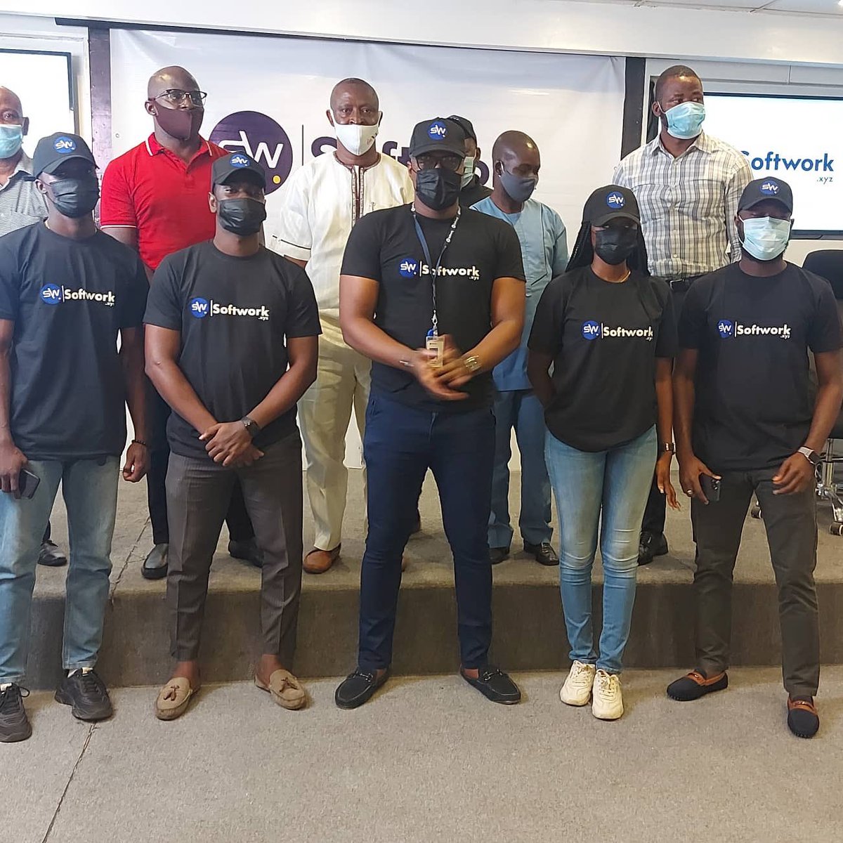 Tisefunmi_'s tweet photo. The company expanded, โWe now have a media team,working towards proper publicity of the companyโ.
Several media houses were present at the occasion, the likes of; Vanguard, Daily.
Cc @SoftworkXYZ
Visit https://t.co/LyKVLsf6HV for more.
#JoinSoftWork https://t.co/GXiqMLRF5R