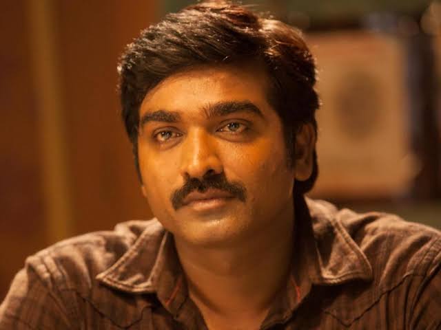 Mohanlal's tweet photo. Happy Birthday Dear @VijaySethuOffl 
#HappyBirthdayvijaysethupathi https://t.co/mCBo0Qjpy7