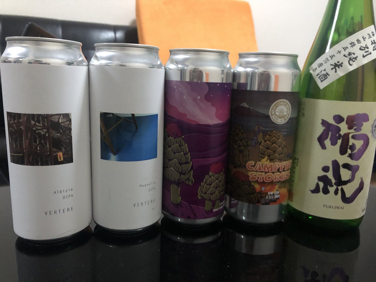 buzz_viburn's tweet photo. 酒好きには堪らない地元の #セブンイレブン で色々酒買ってきた!
飲むの楽しみ!
#vertere #magnolia #dipa #albizia #dipa
#westcoastbrewing #starwatcher #westcoastipa #campfirestories #nwipa
#藤平酒造 #福祝 #特別純米 https://t.co/sykXCh8Bdt