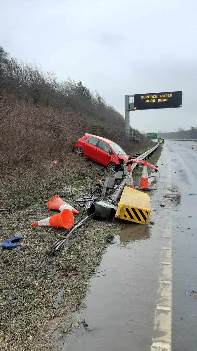 roadpoliceBCH's tweet photo. RP44 - Another collision.  This time #A14 eastbound between Newmarket and Suffolk border.  Fortunately no injuries to occupants.
#drivetoarrive 1331 https://t.co/XlTV0pZ5Ld