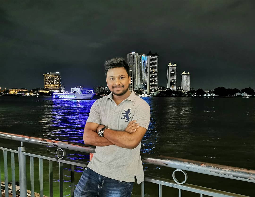 IamRakRam's tweet photo. At #Asiatique Riverside Thailand..Loved The Place ❤👌👌 

#AsiatiqueRiverside #Bangkok #RakRam #Thailand https://t.co/ZZma1KsKPc