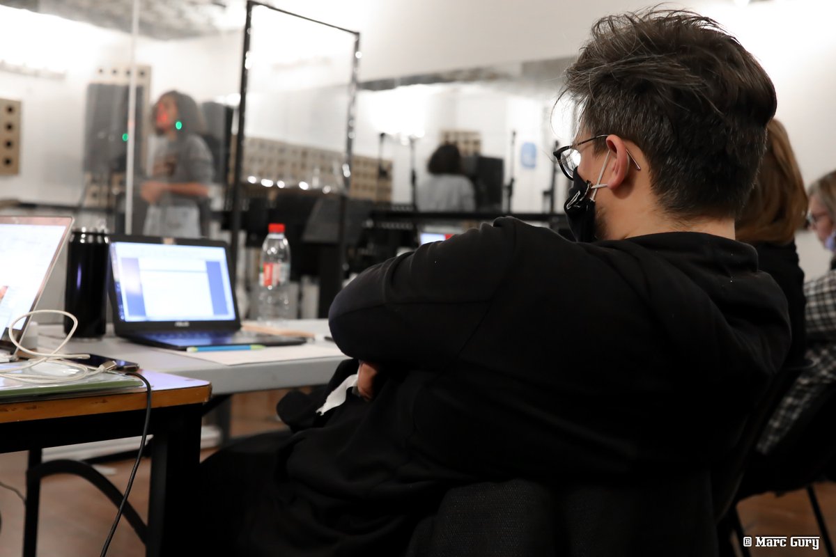 EcoleCross's tweet photo. Merci au @studiobleu pour leur accueil, la logistique et bienveillante mise en place pendant cette semaine de certification Formateur Vocal.
#coachvocal #coachingvocal #profdechant #chefdechoeur #comediemusicale #coursdechant #chant #chanter #chorale #choeur #musiquesactuelles https://t.co/PPqJY9sPxI